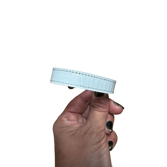 Gancini Buckle White Italian Leather Bracelet Classic Gold-Tone Padlock Closure - Picture 6 of 8